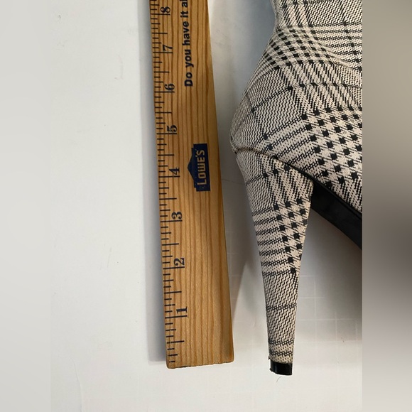 Magnolia by Anne Michelle, Plaid Thigh High Stiletto Sock Boots Wome size 9 - Picture 3 of 16